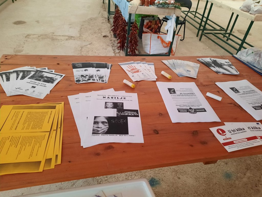 U Petrinji obilježen Međunardoni dan borbe protiv nasilja nad ženama